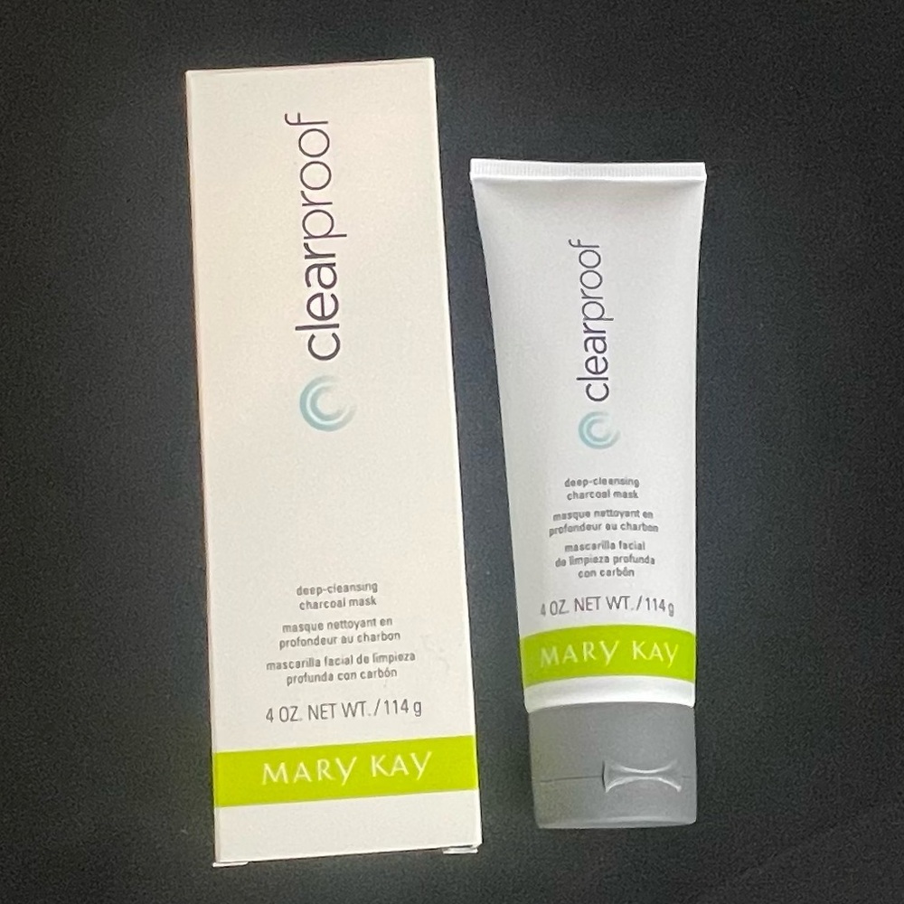 Deep Cleansing Charcoal Mask